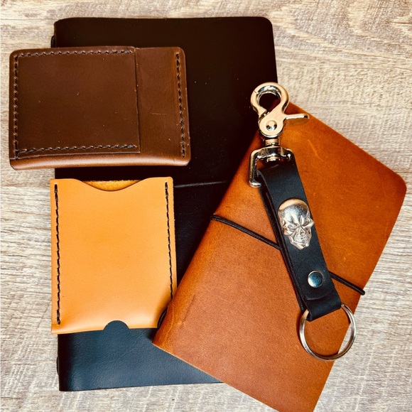 Sign up for closet updates by liking this listing! - Picture 9 of 15